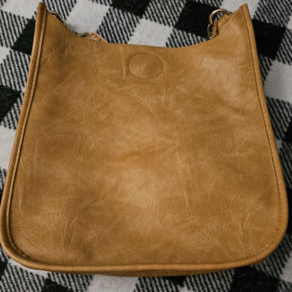 Ah-Dorned bag